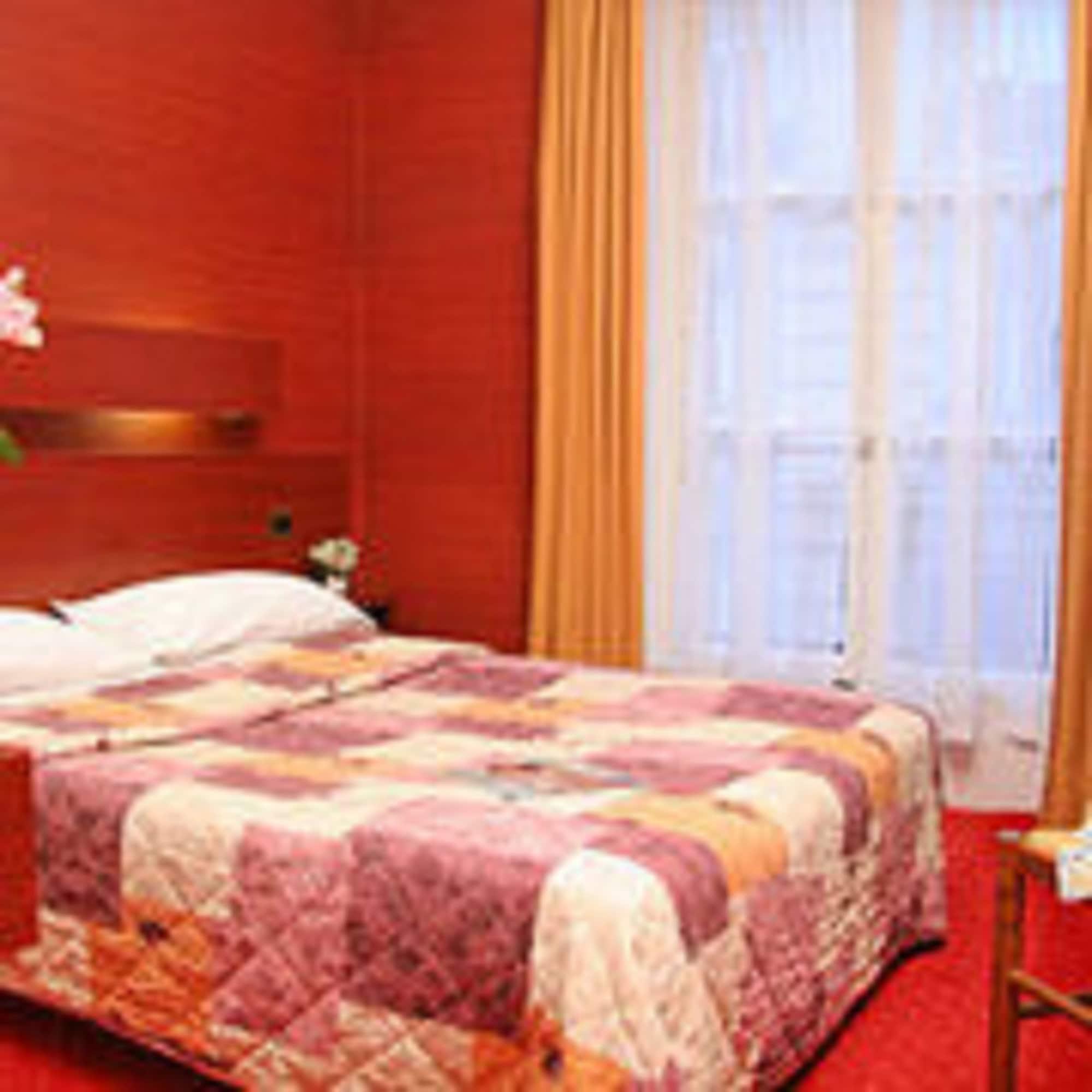 Camelia International Hotel Paris Exterior photo